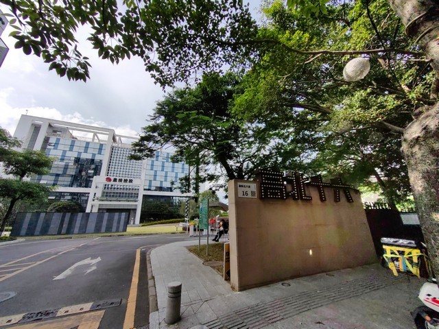 山东哪里有卖席梦思床垫